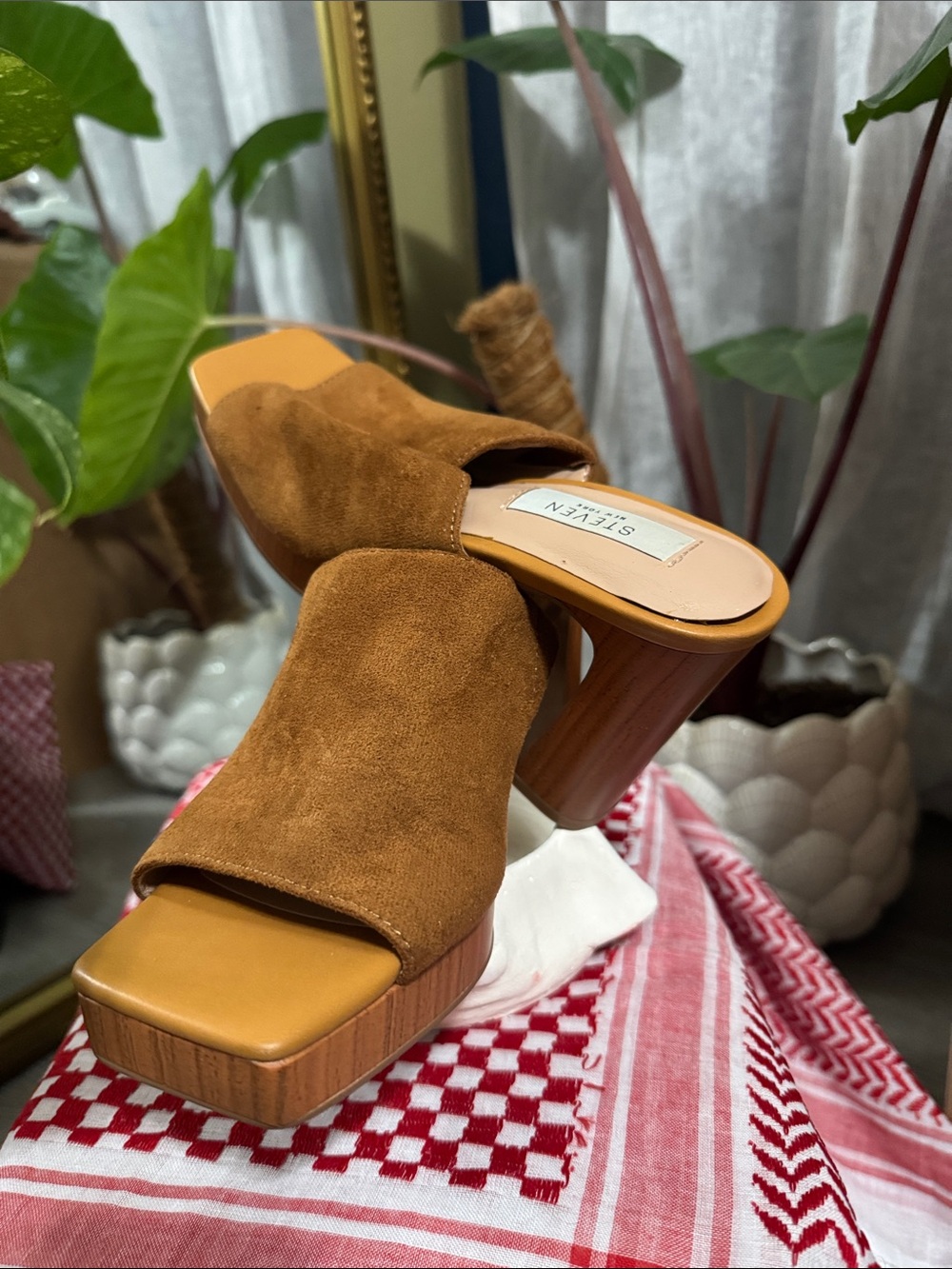 Steve Madden Tan Brown Suede Platform Mule Heels